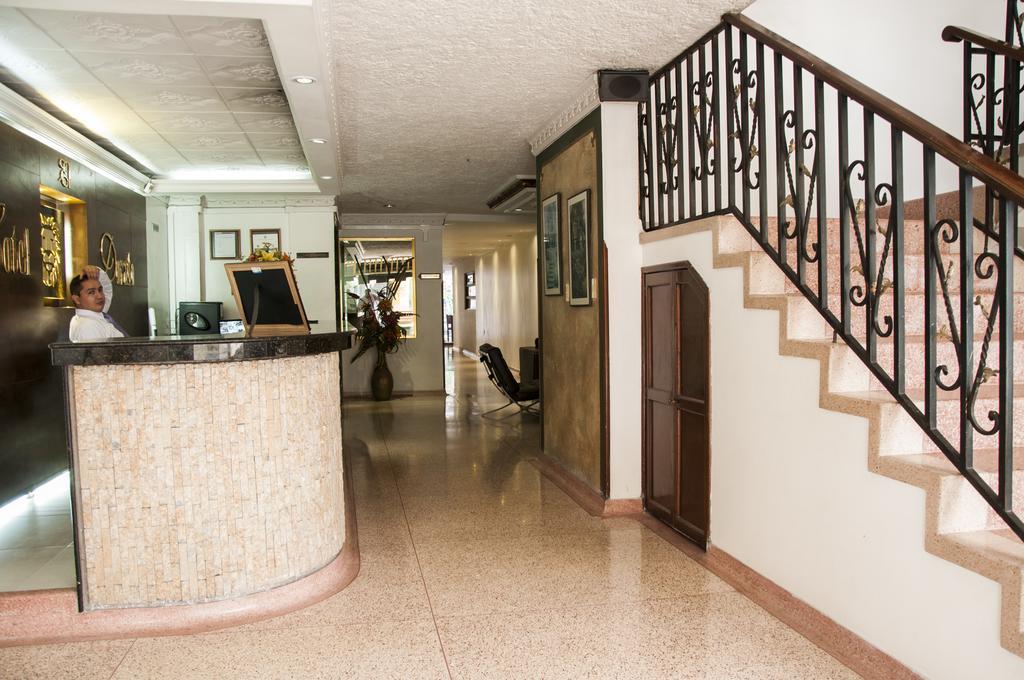 Hotel Leon Dorado ブカラマンガ エクステリア 写真