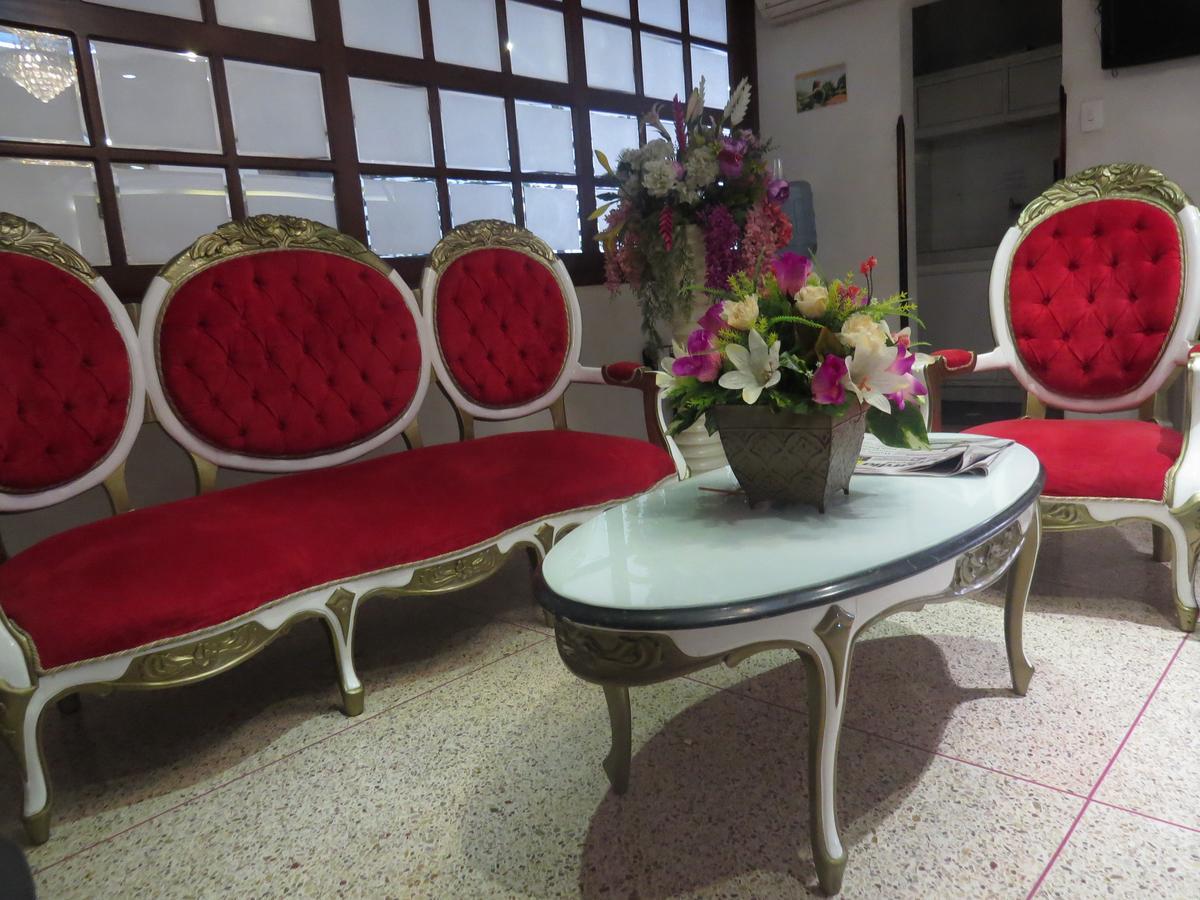 Hotel Leon Dorado ブカラマンガ エクステリア 写真